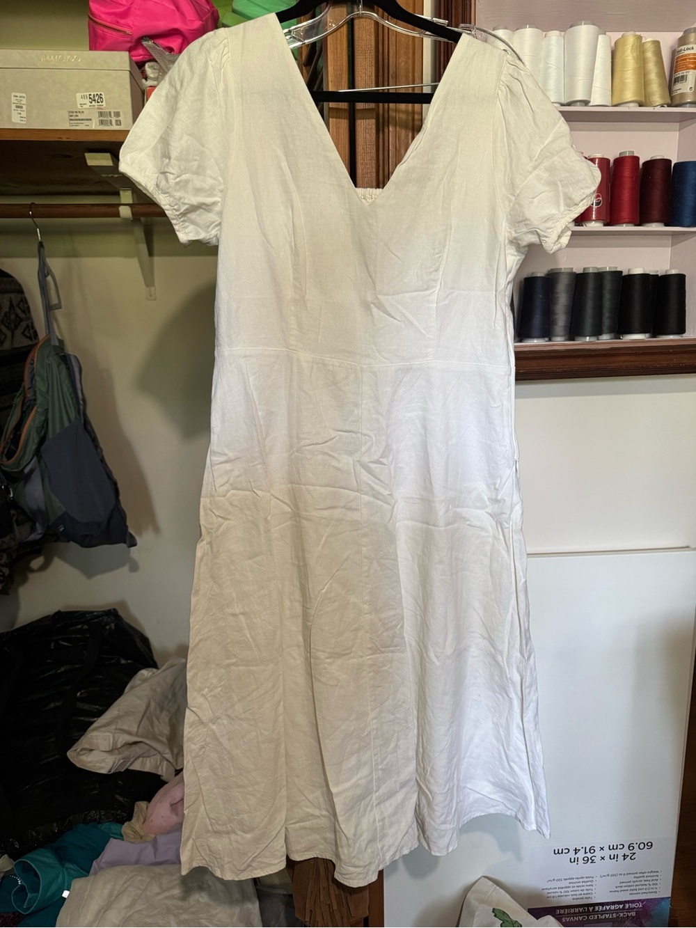 GAP White V-Neck Short Sleeve Midi Dress